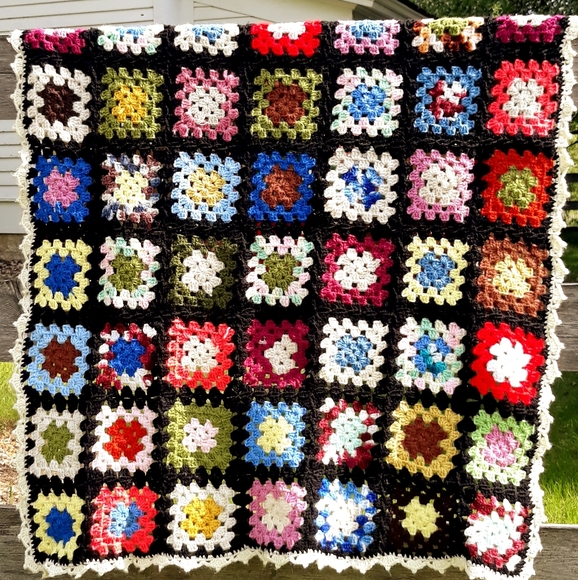 Vintage Granny Square Quilt - 36" x 50" Multicolor Baby or Lap Blanket - Picture 2 of 8